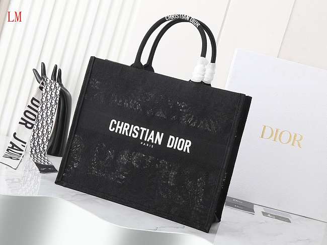 Dior Book Tote Black Toile de Jouy Soleil Macramé Embroidery 42 x 35x18.5 cm - 1