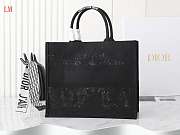 Dior Book Tote Black Toile de Jouy Soleil Macramé Embroidery 42 x 35x18.5 cm - 2