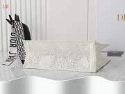 Dior Book Tote White Toile de Jouy Soleil Macramé Embroidery 42 x 35x18.5 cm - 3