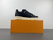 LV trainer black color - 4