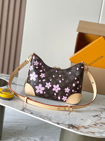 LV Boulogne M13265 size 26*16*9.5CM