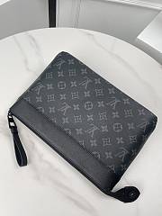LV Pochette Voyage Souple clutch Size: 32×21×8cm - 4
