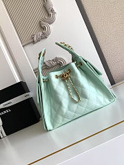 CHANEL 25 grain leather bag size Size: 30x26x14cm - 3