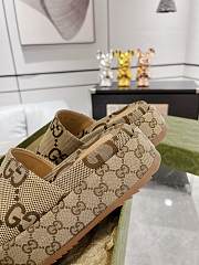 Gucci thick-soled classic big GG embroidered canvas slippers - 5