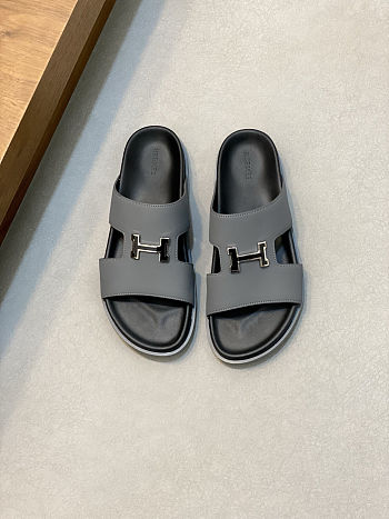 Hermes cowhide slippers for men and women black 