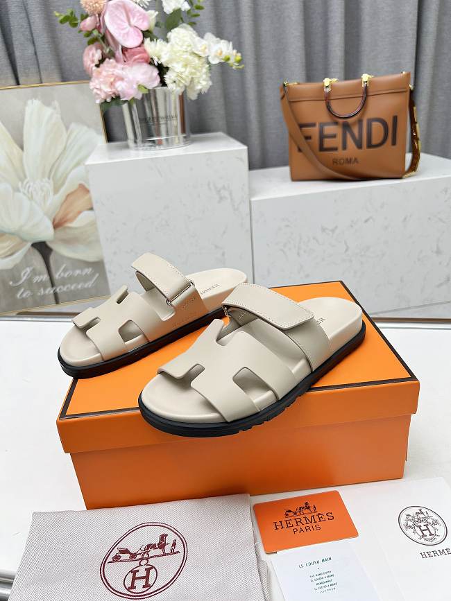 Hermes H-shaped Velcro flat sandals  - 1