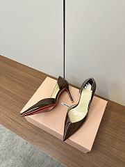 Louboutin patent leather beige color Heel height: 8.5cm - 2