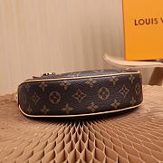 Louis Vuitton Loop fashion luxury bag top grade 23x13x 6 cm - 6