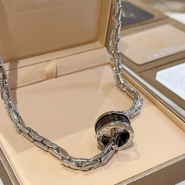 Bvlgari necklace for men and women with extremely beautiful and quality - 1