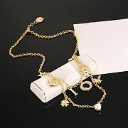 Dior necklace is exquisite and elegant - 4