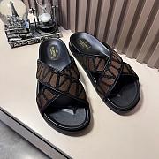 Valentino high end boutiquev brown - 3