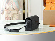 LV Embossed soft Monogram Taurillon leather M81746 size 18.0x 11.0x 6.5 cm - 4