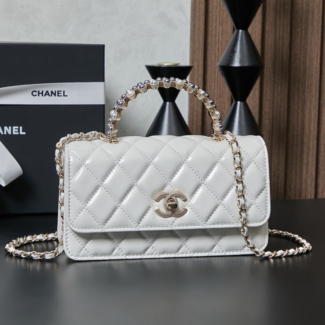 	 Chanel 24P Pearl Top Handle White 18x11x6cm (13.78 inch) - 1