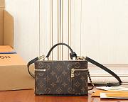 Louis Vuitton Vanity Chain Pouch size 19x11.5x6.5cm - 5