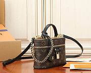 Louis Vuitton Vanity Chain Pouch size 19x11.5x6.5cm - 4