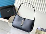 YSL Hobo LE 5 À 7 black size 25x14x6cm - 1
