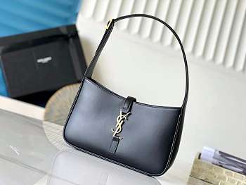 YSL Hobo LE 5 À 7 black size 25x14x6cm