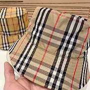 Burberry hat  - 3