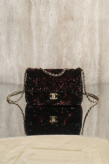 Chanel Sequin CC Small Single Flap Bag Black size 21x8x14cm