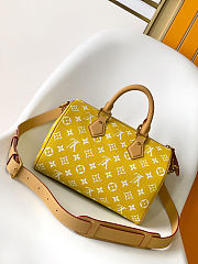 Louis Vuitton Speedy bandoulière 25 Yellow size 25x15x15cm - 2