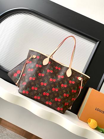 LV x TM Neverfull MM Monogram cherry size 31x28x14cm