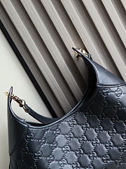 Gucci B medium shoulder bag in black GG leather size 42x36x2 - 3