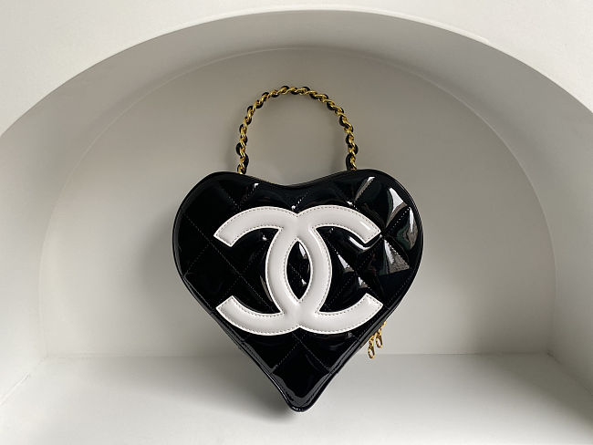 Vintage Chanel Heart Vanity Bag Black and White  - 1
