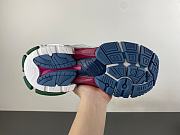 Balenciaga Runner White Dark Green (2024) 772774W3RMU9934 - 4