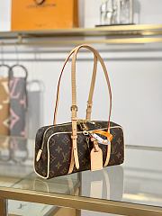 LV Hang On Monogram coated canvas size 26x11.5x6.5cm - 5