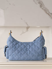 Chanel Large Cargo Hobo Bag Light Blue Washed Denim Brushed Gold Hardware size 22x31x15cm - 3