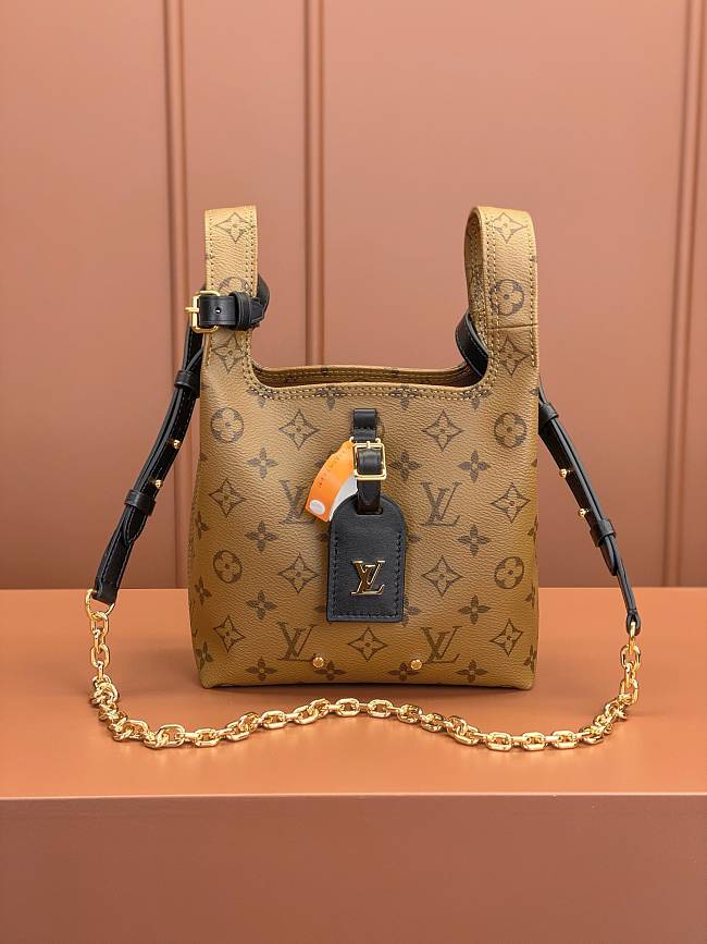  Louis Vuitton Atlantis BB Monogram Reverse Canvas size 17x17x7cm - 1