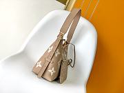 LV CarryAll PM Crème Beige size 29x24x12cm - 6