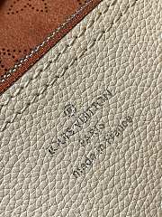 Louis Vuitton Carmel Mahina Hobo Bag Crème Beige size 35x40x17cm - 2
