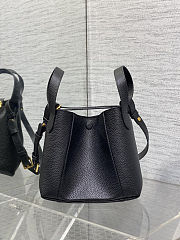 Dior Signature Bucket Bag Black Grained Calfskin size 21x11x19cm - 3