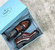 Prada brown loafer patent leather - 4