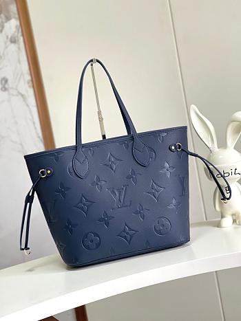 Louis Vuitton Neverfull MM navy size 32 cm ≈ 12.6 in 