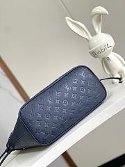 Louis Vuitton Neverfull MM navy size 32 cm ≈ 12.6 in  - 6
