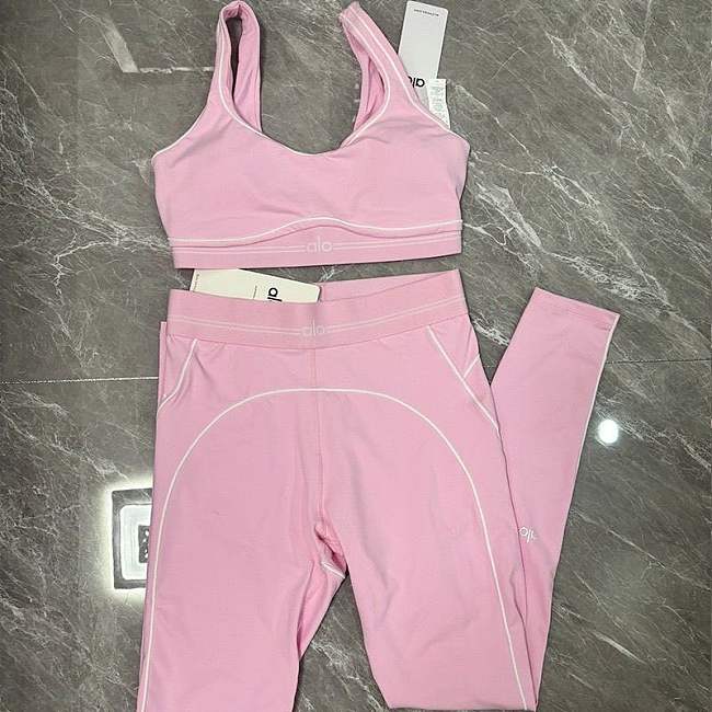 Alo gym set pink color - 1