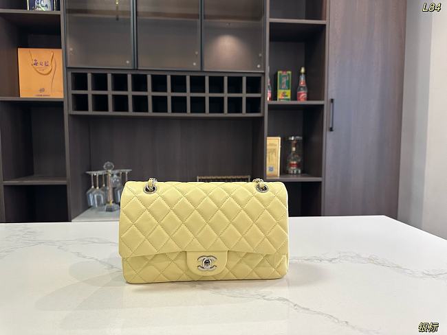 Chanel Classic  Flap Bag  Light Yellow Lambskin size 25cm - 1