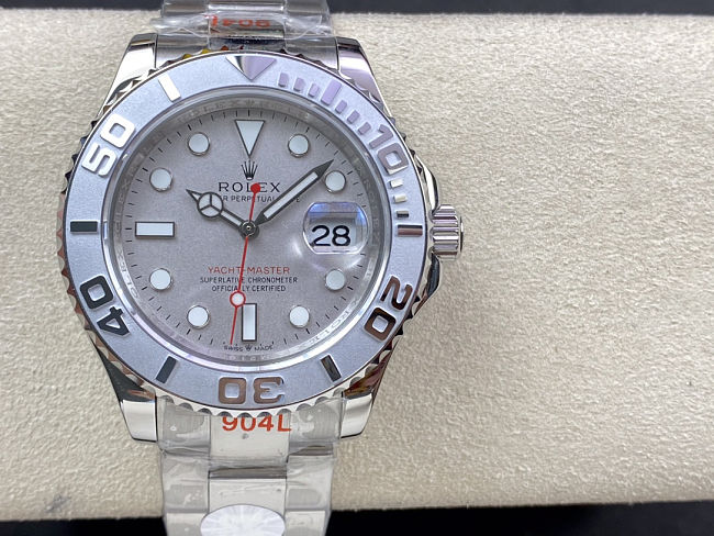 Rolex Yacht-Master 40 – Platinum Dial (Ref. 16622) - 1