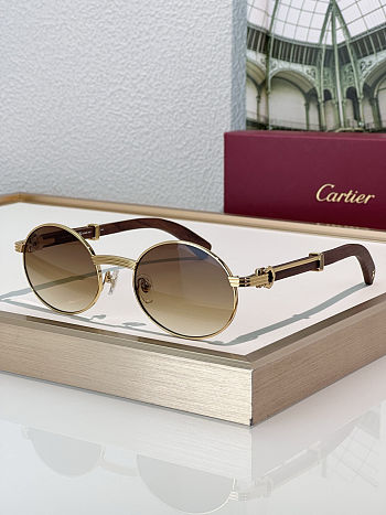 Round Gold Sunglasses with Wooden Temples – Cartier-Inspired Design