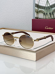 Round Gold Sunglasses with Wooden Temples – Cartier-Inspired Design - 2