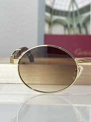 Round Gold Sunglasses with Wooden Temples – Cartier-Inspired Design - 5