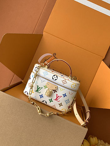 LV Vanity Chain Pouch - 19 x 11.5 x 6.5 cm