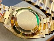Rolex Oyster Perpetual Day-Date 40 - 5