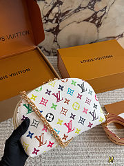 LV cosmetic pouch size 22*16cm - 2