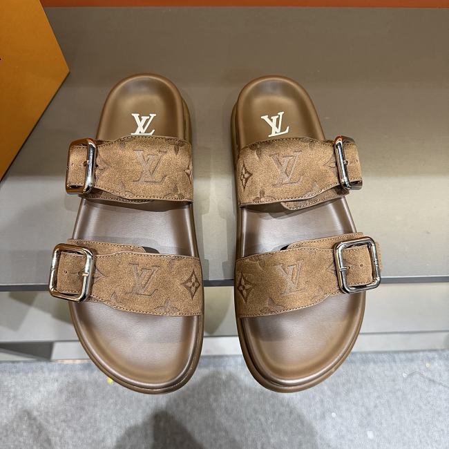  LV Venice Mules in cognac brown suede - 1