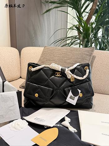 New collection 2026 Chanel 25 Hobo bag size 35cm