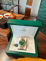 Rolex Cosmograph Daytona Green Dial 40mm - 2