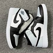 Air Jordan 1 Mid “Squadron Blue” - DQ8426-002 - 3